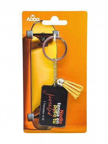 Llavero Acrílico con Tassel "Nadie tenga en poco tu juventud" 1 Timoteo 4:12